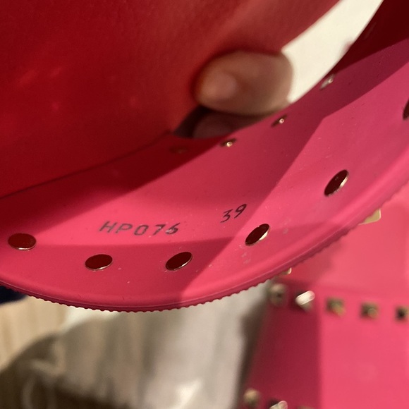 Valentino Rockstud Pool Slides - Picture 4 of 6